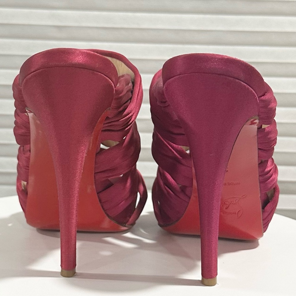 🌺CHRISTIAN LOUBOUTIN 🌺 Size: 37 - Picture 6 of 11